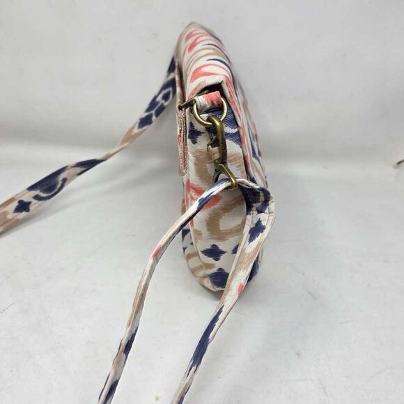 Pacsafe Stylesafe Anti-Theft Convertible Crossbody Bag purse in Ikat Coral - Picture 11 of 11